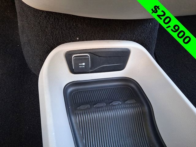 Certified 2023 Chrysler Voyager LX image 27