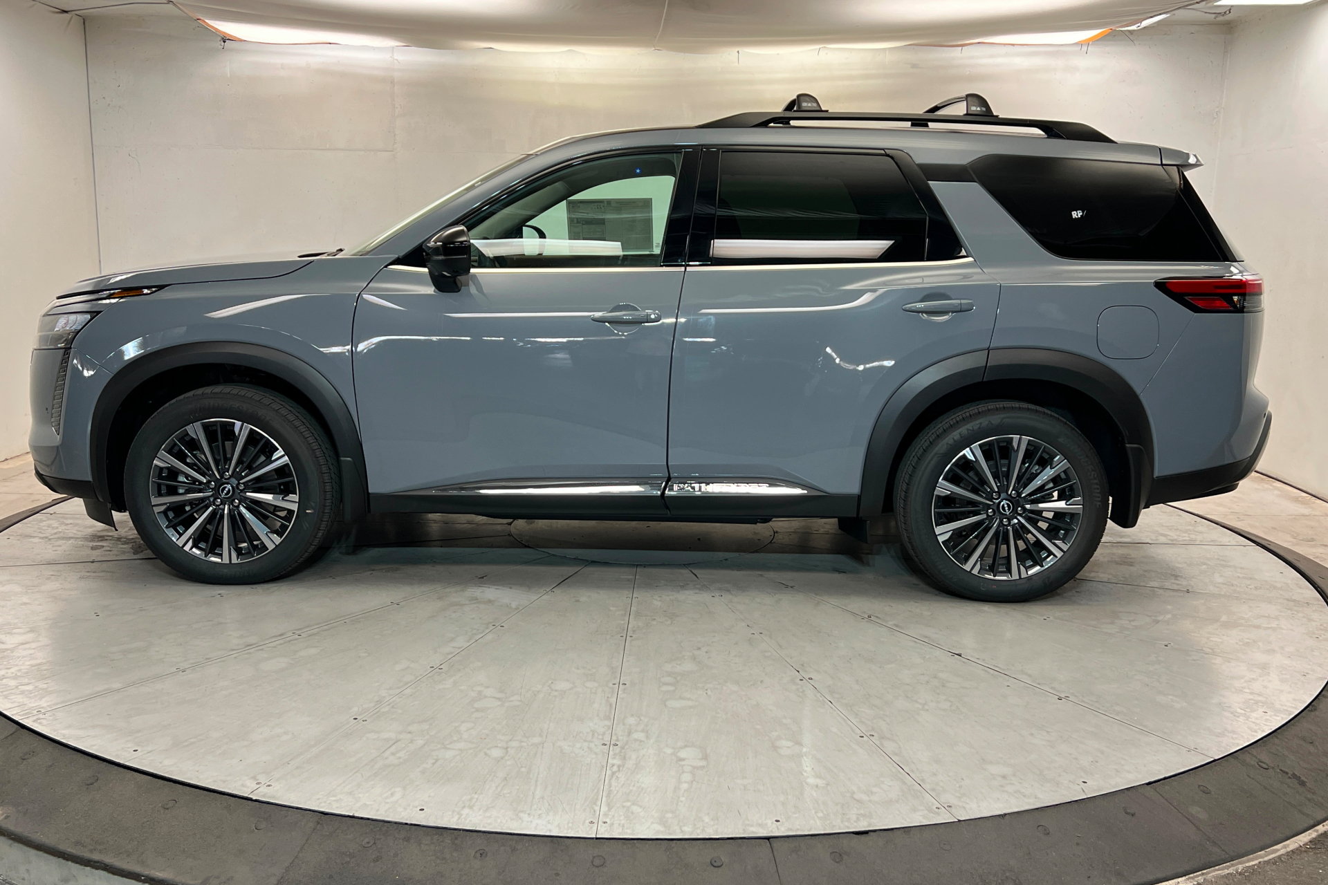New 2026 Nissan Pathfinder Platinum w/ Cargo Package AWD/4WD image 2