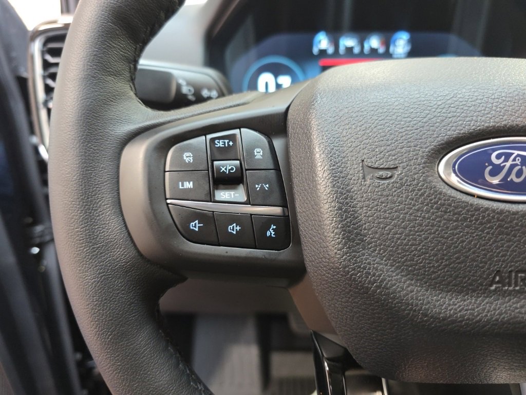 Used 2025 Ford Ranger Lariat w/ Trailer Tow Package image 19