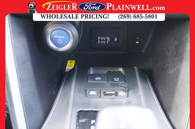 Used 2022 Toyota Venza LE image 21