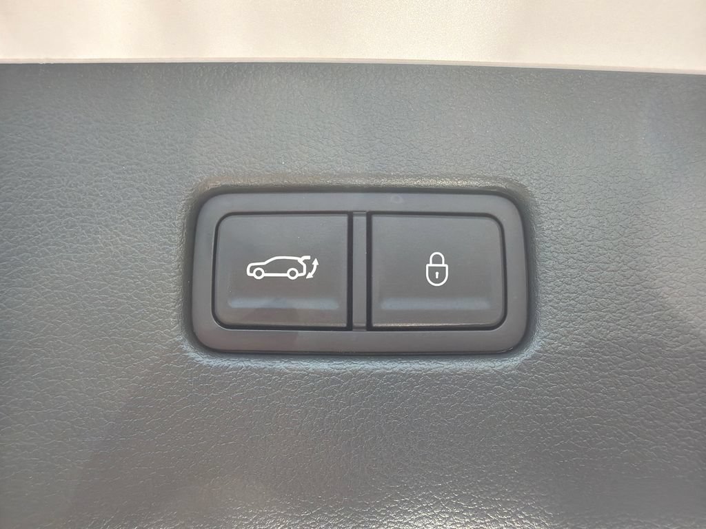 Used 2026 Genesis GV80 2.5T Advanced AWD/4WD image 19