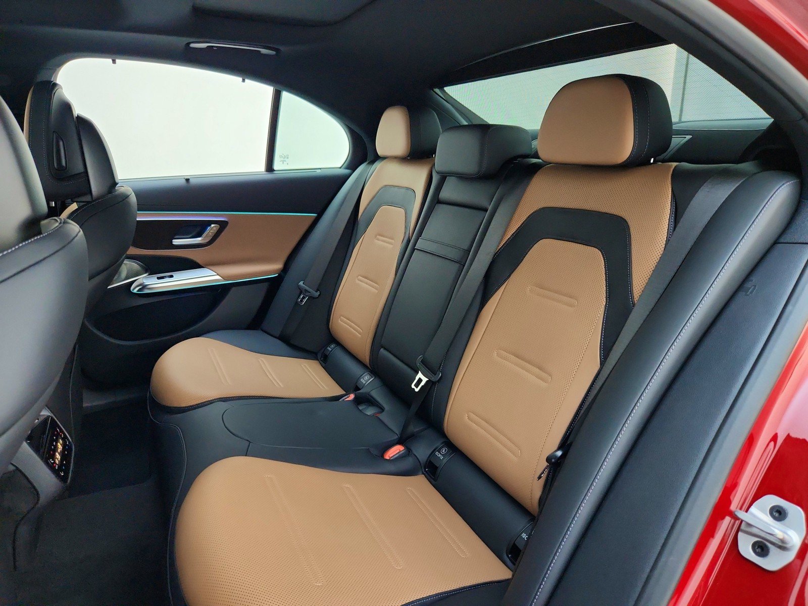 New 2026 Mercedes-Benz E 53 AMG e 4MATIC Sedan image 18