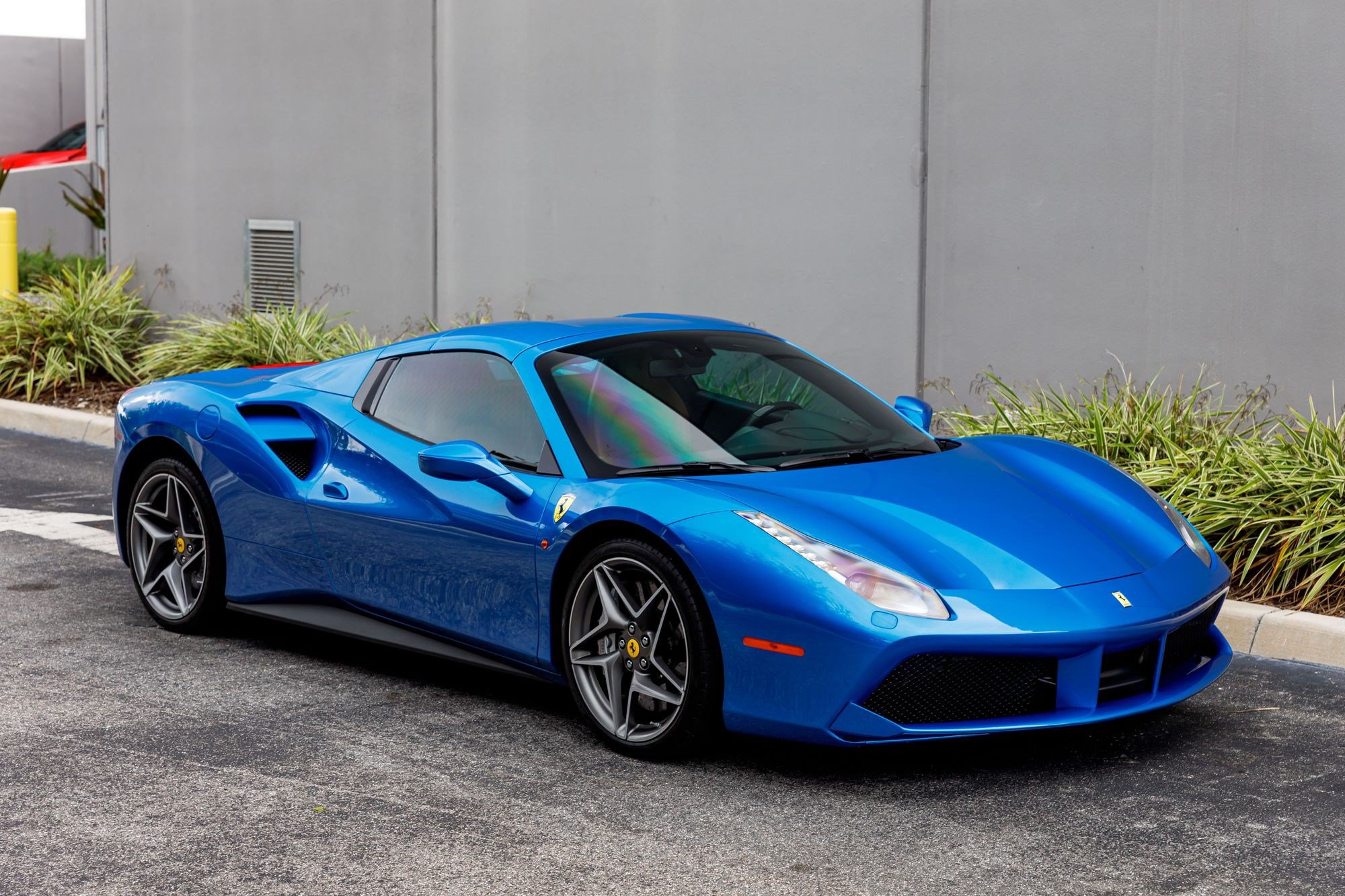 Used 2019 Ferrari 488 Spider RWD image 7