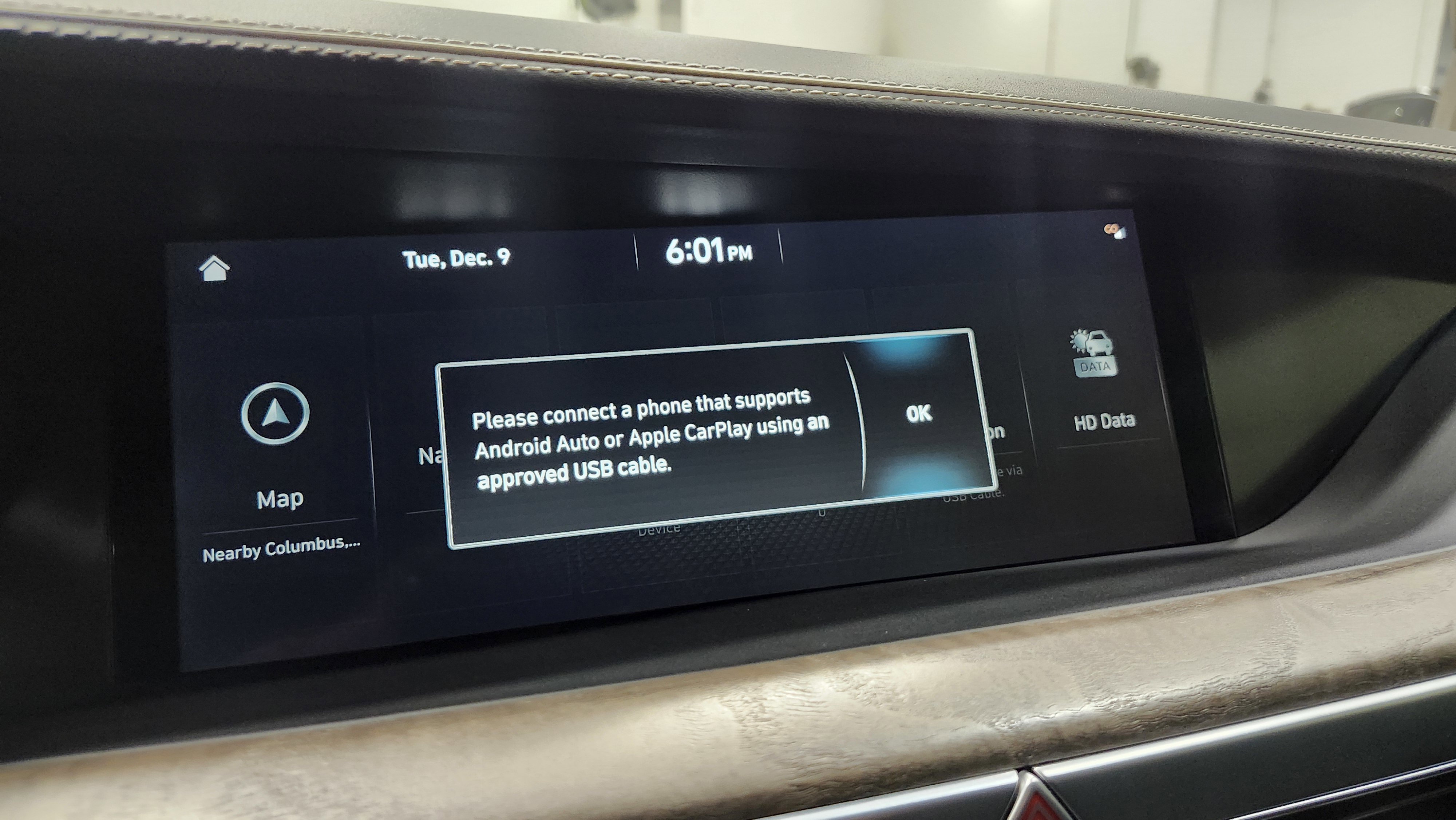 Used 2021 Genesis G90 3.3T Premium image 7