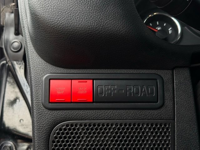 Used 2016 Jeep Wrangler Unlimited Rubicon AWD/4WD image 14