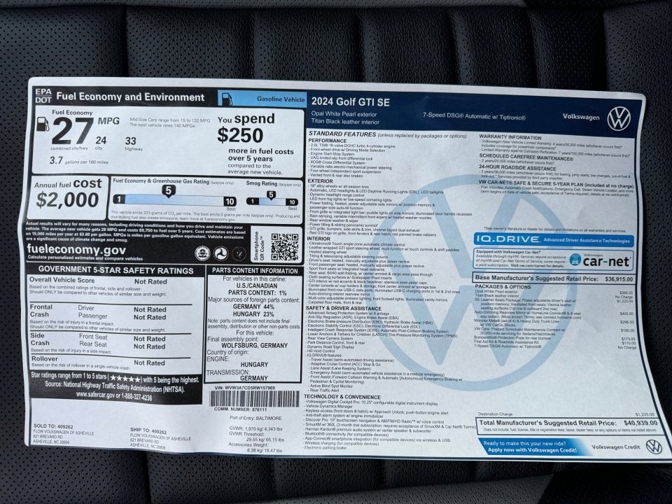 Used 2024 Volkswagen GTI SE w/ SE Leather Seats Package FWD image 33