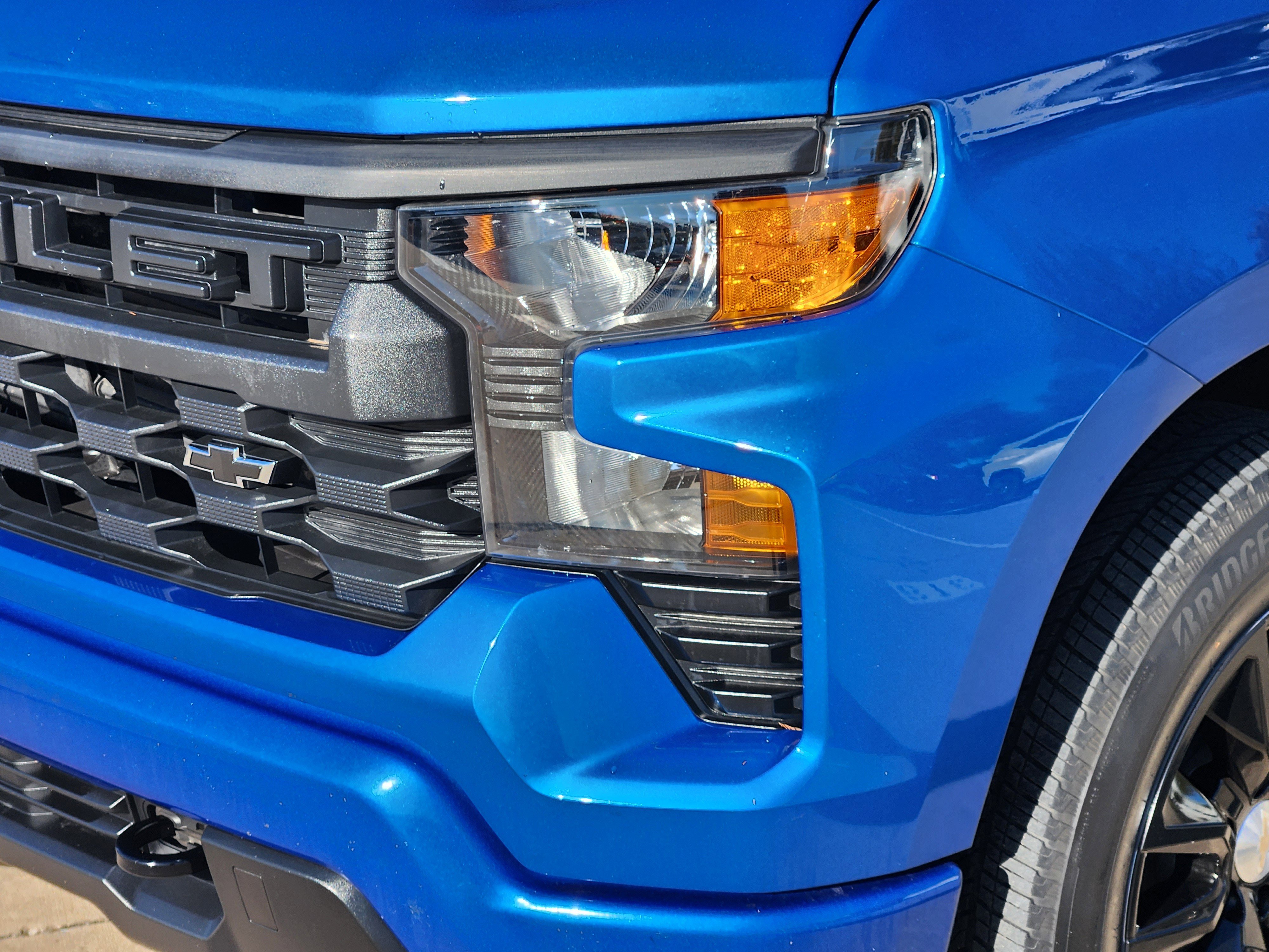 Used 2022 Chevrolet Silverado 1500 Custom w/ LPO, Dark Essentials Package image 6