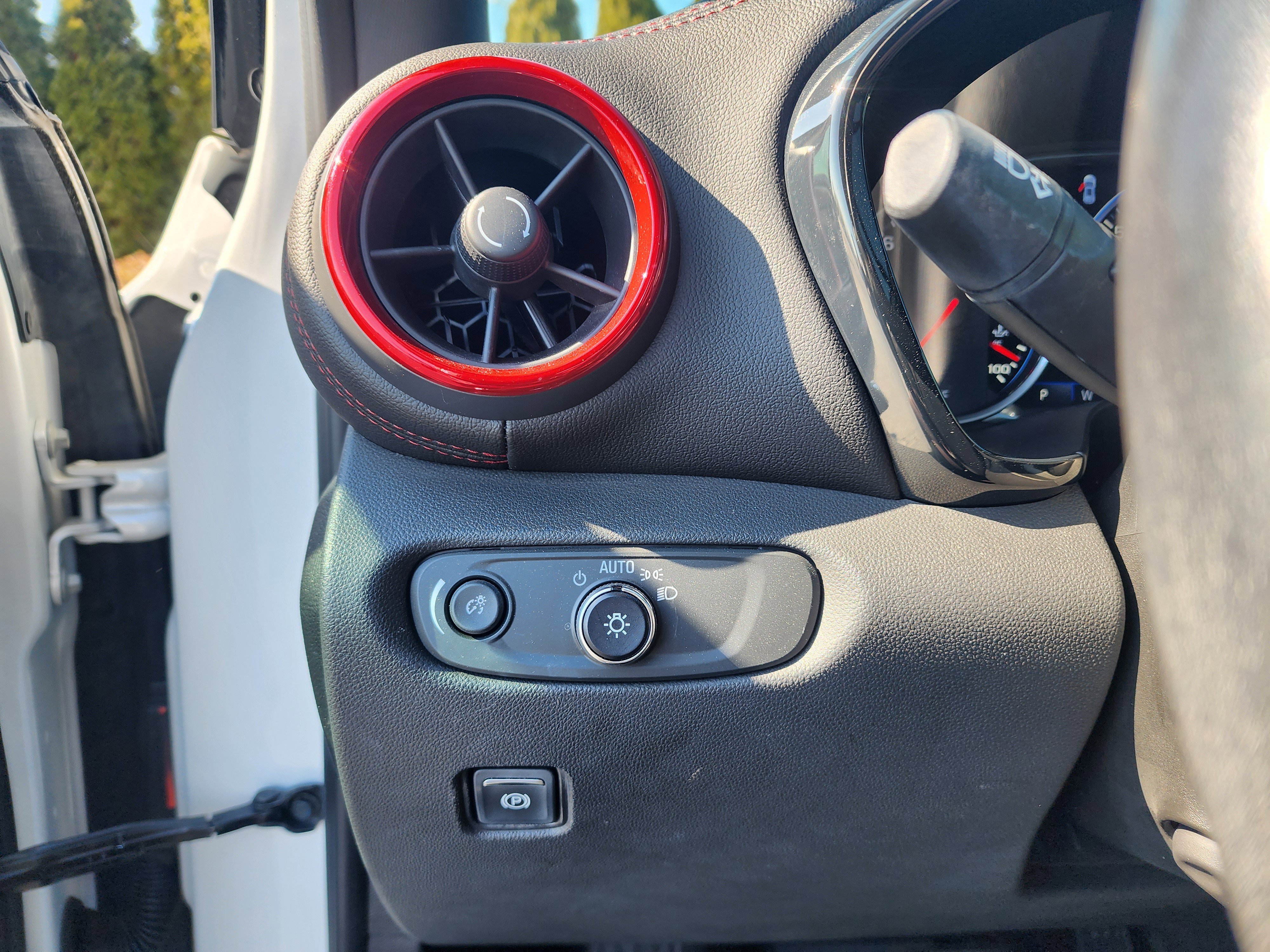 Used 2020 Chevrolet Blazer RS image 28