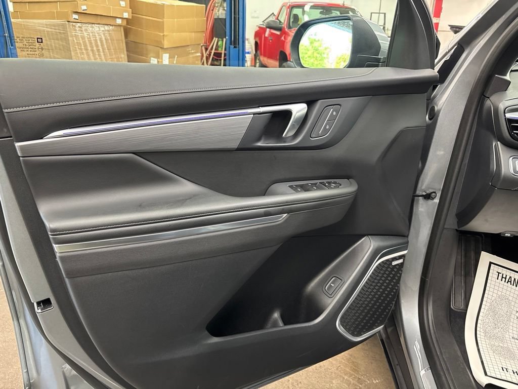 New 2026 Buick Enclave Preferred w/ LPO, Floor Liner Package FWD image 20