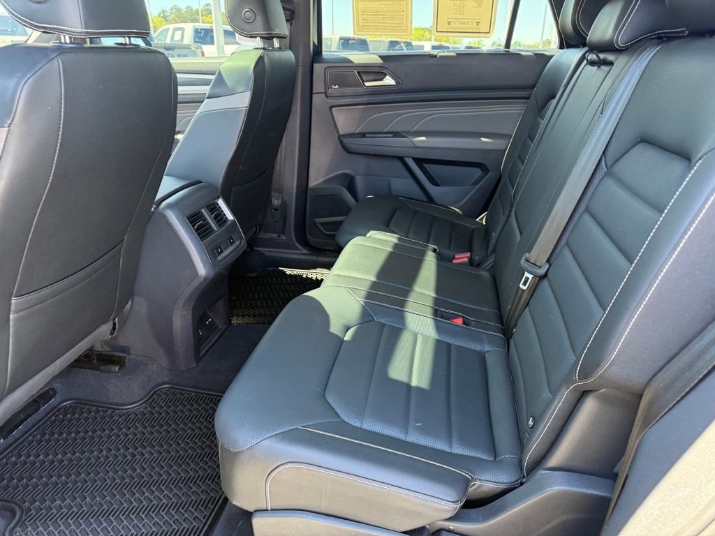 Used 2023 Volkswagen Atlas Cross Sport SEL Premium R-Line image 25