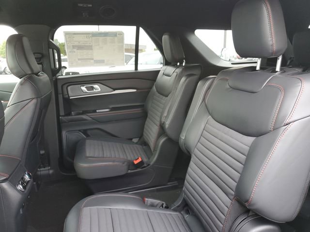 New 2026 Ford Explorer ST-Line image 31