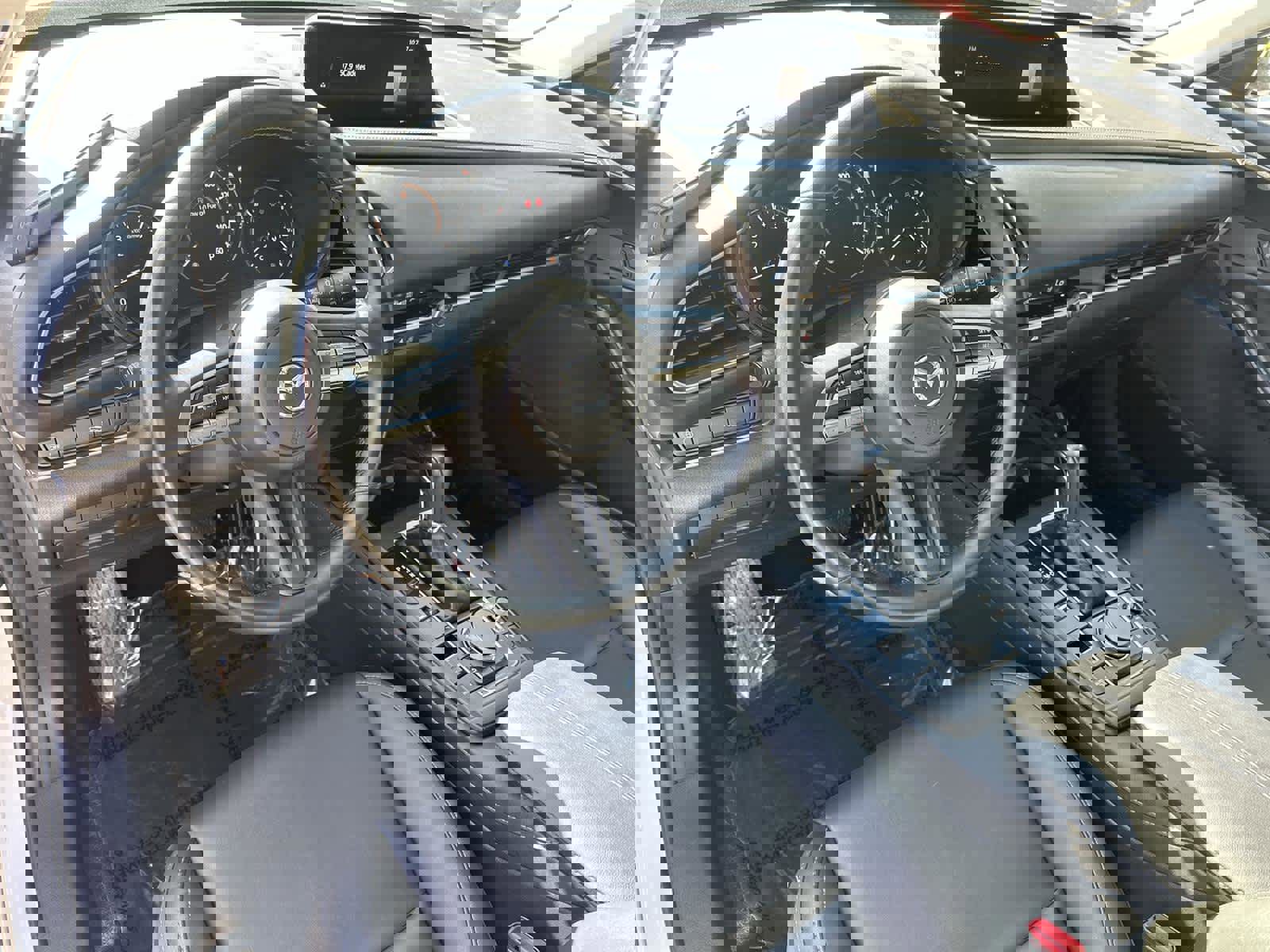 Used 2022 MAZDA CX-30 AWD 2.5 S w/ Select Package image 2