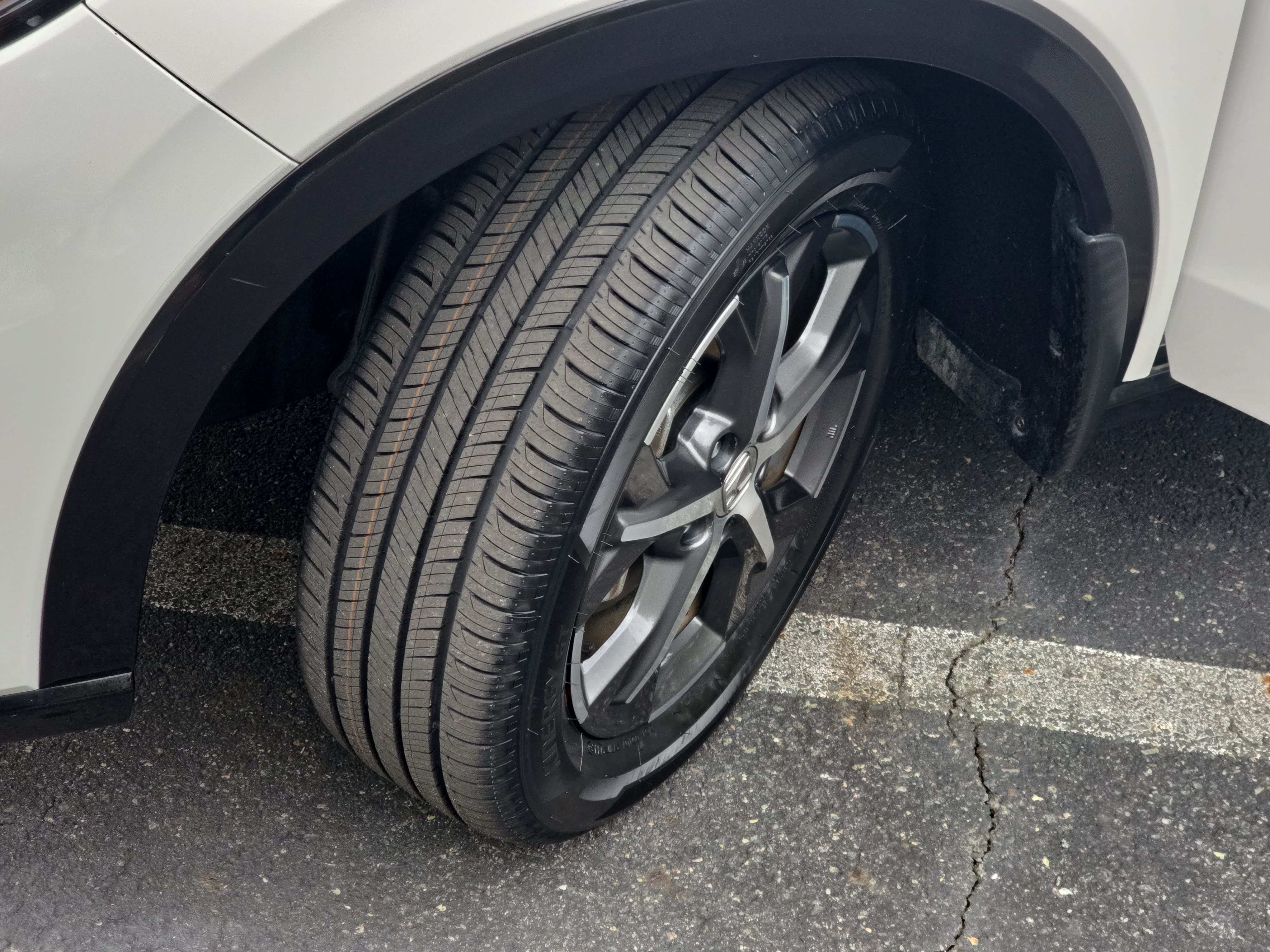 Certified 2024 Honda HR-V EX-L image 32
