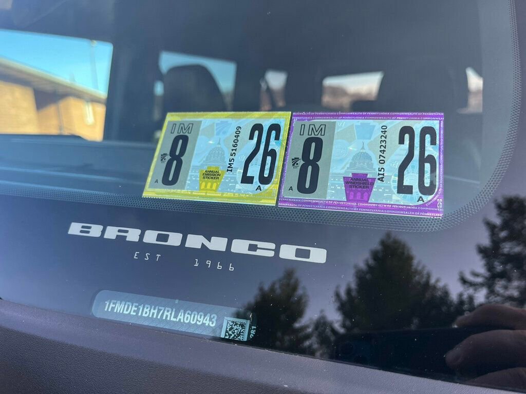 Used 2024 Ford Bronco Black Diamond image 17