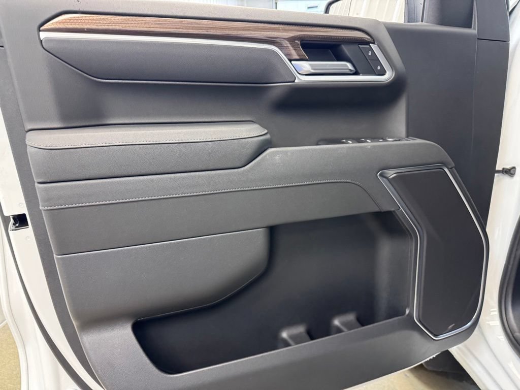 New 2026 Chevrolet Silverado 1500 LT AWD/4WD image 9