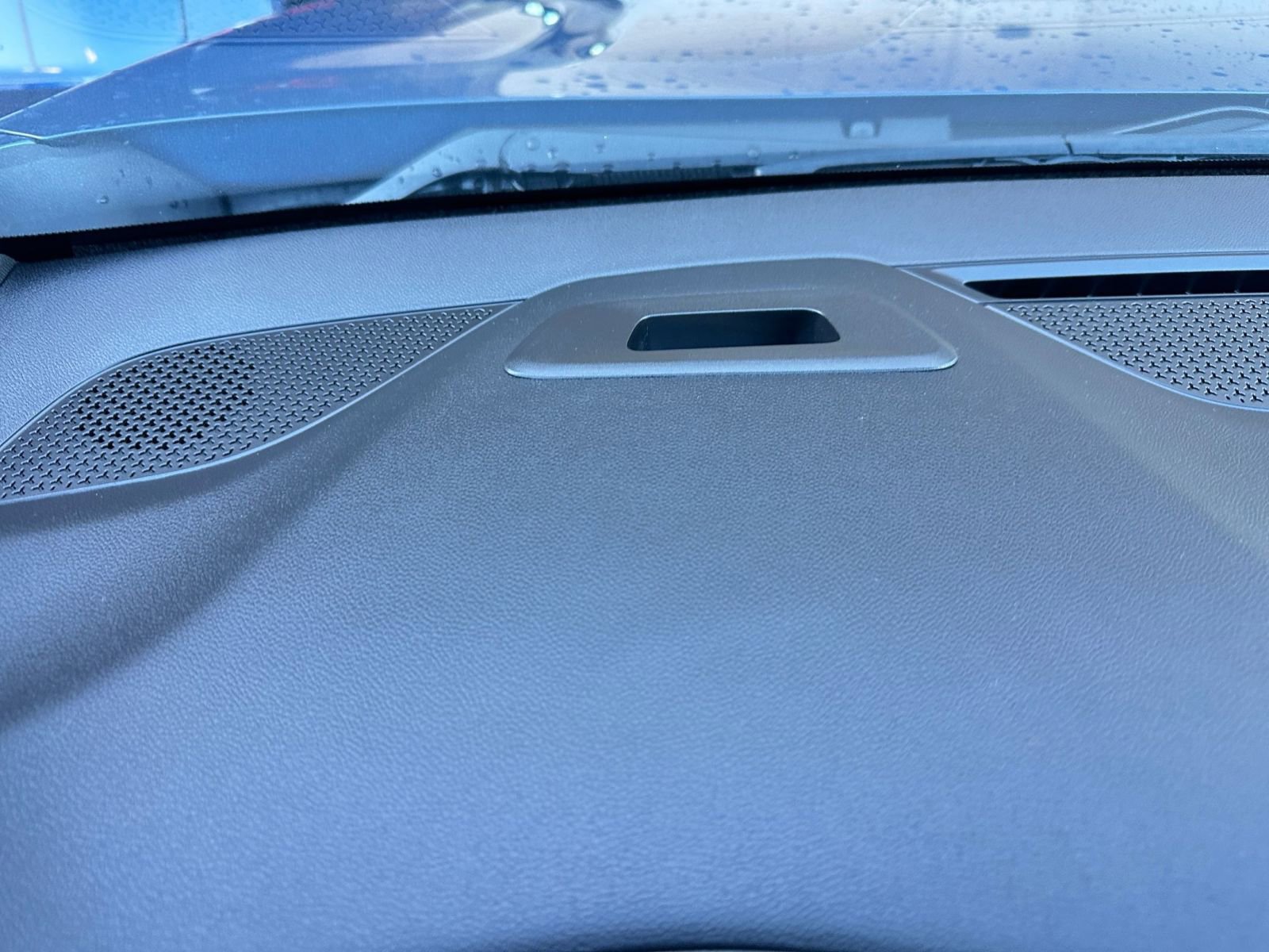 Used 2025 Chevrolet Equinox LT image 34