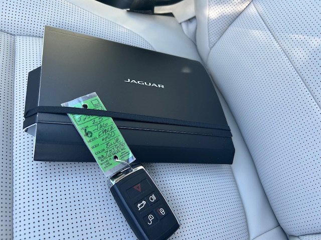 New 2025 Jaguar F-PACE R-Dynamic S image 34