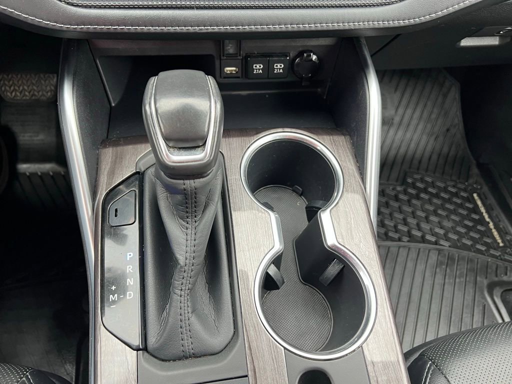 Used 2020 Toyota Highlander Platinum image 35