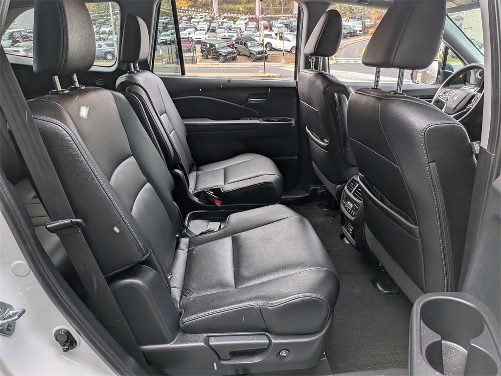 Used 2022 Honda Pilot Touring image 31