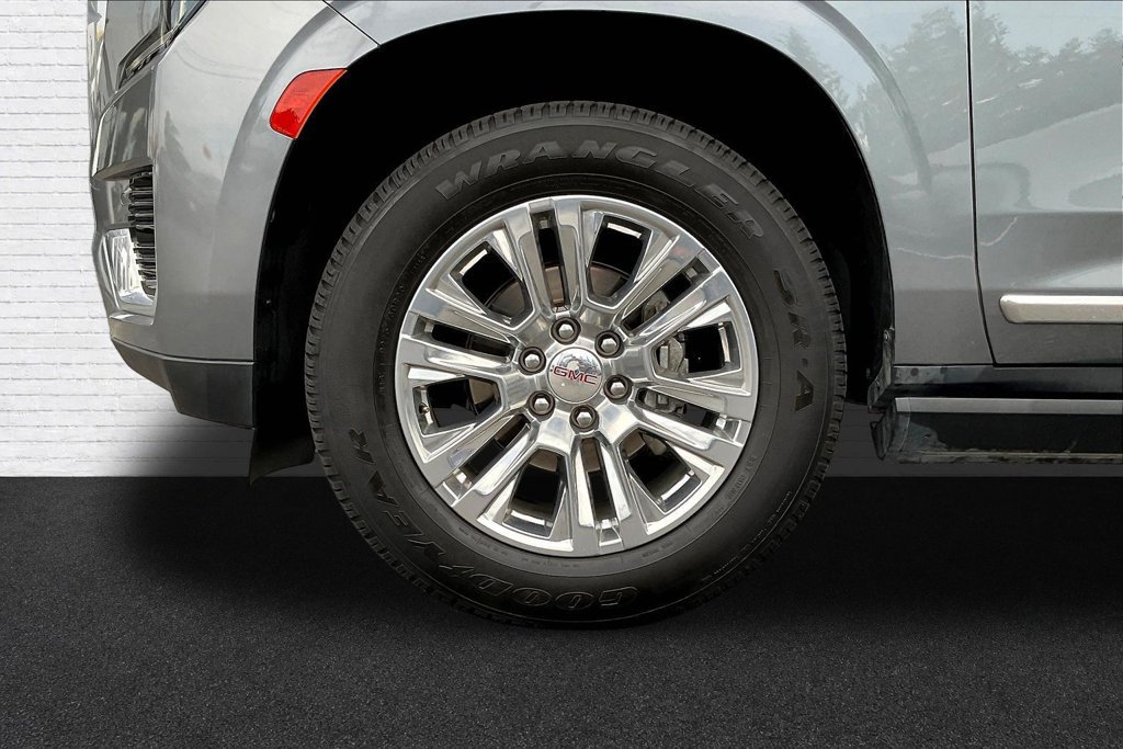 Used 2022 GMC Yukon XL Denali RWD image 27