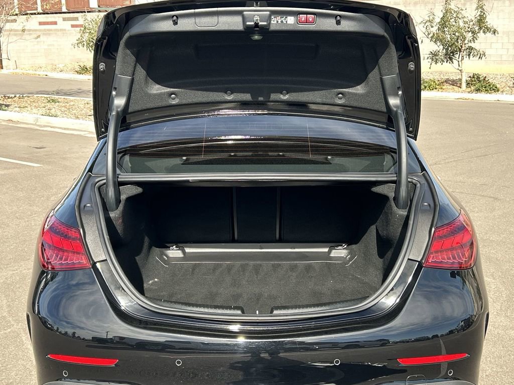 Used 2024 Mercedes-Benz C 300 Sedan image 27