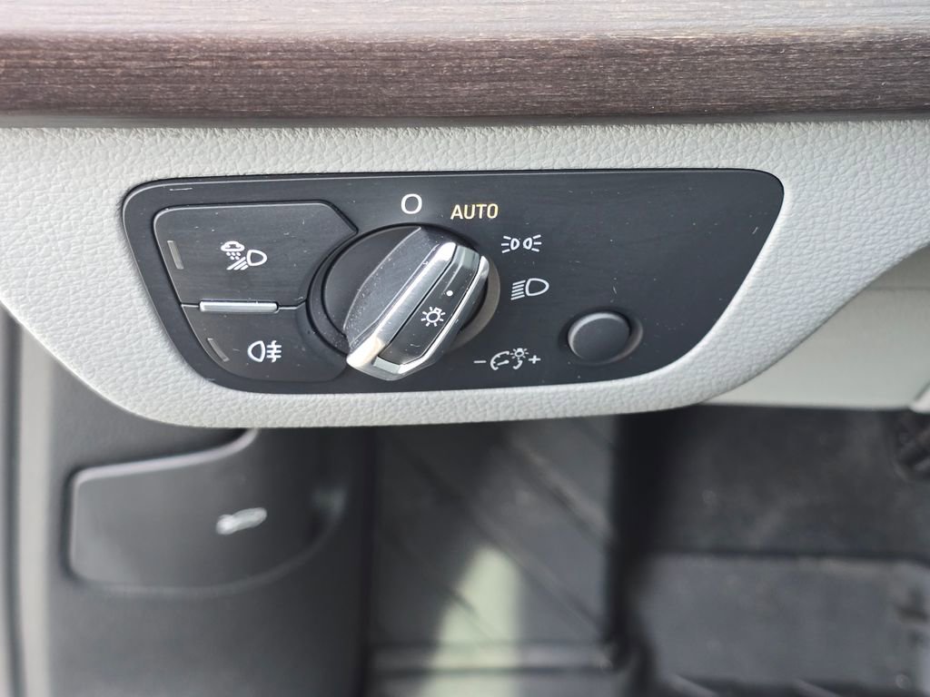 Used 2023 Audi Q5 2.0T Premium w/ Convenience Package image 20