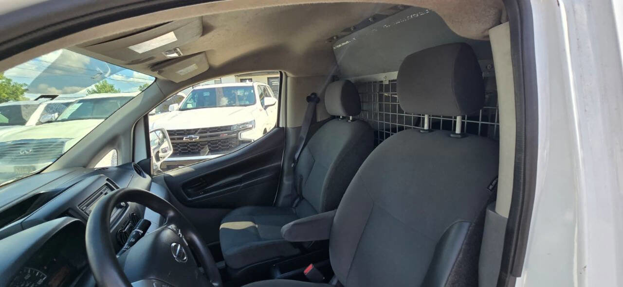 Used 2018 Nissan NV200 SV w/ Navigation Package image 13
