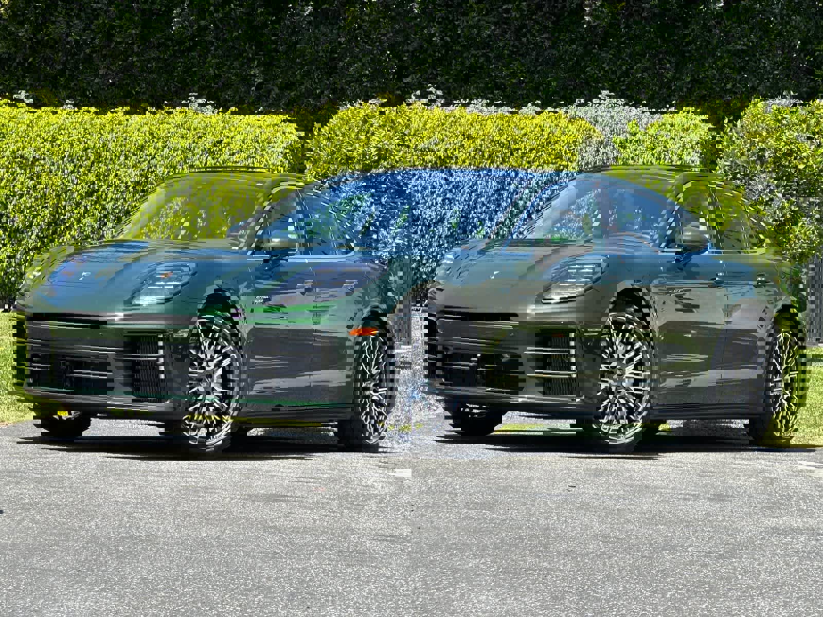 New 2026 Porsche Panamera 4