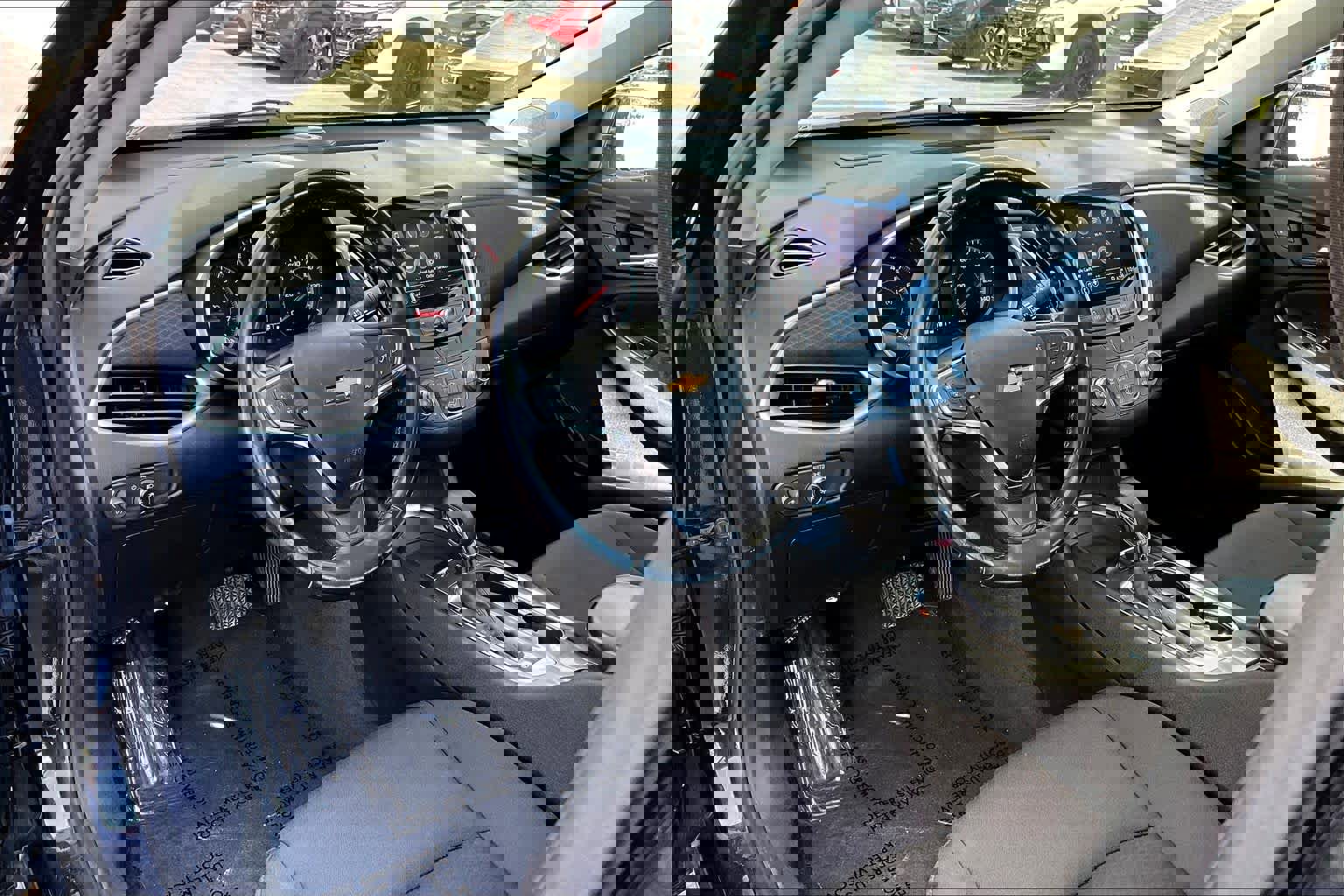 Used 2022 Chevrolet Malibu RS image 17