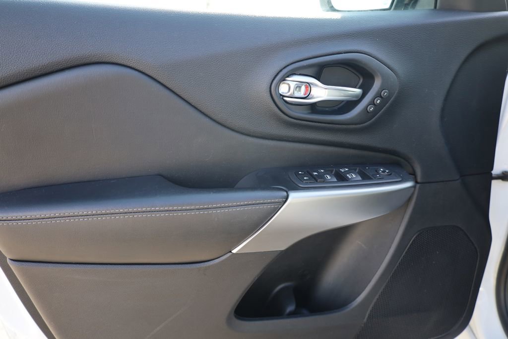 Used 2020 Jeep Cherokee High Altitude image 11