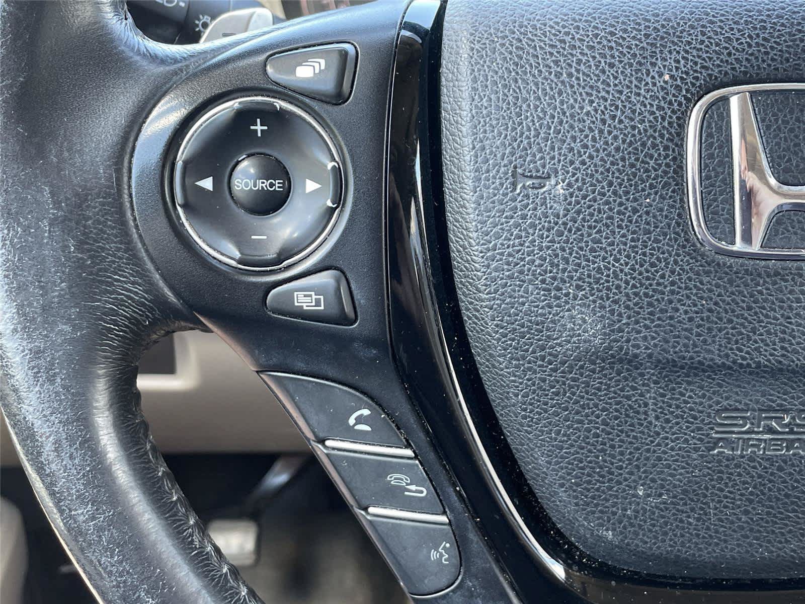 Used 2016 Honda Pilot Touring image 22