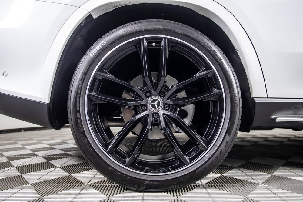 Used 2026 Mercedes-Benz GLS 580 4MATIC image 42