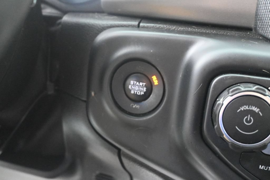 Used 2018 Jeep Wrangler Unlimited Rubicon AWD/4WD image 29