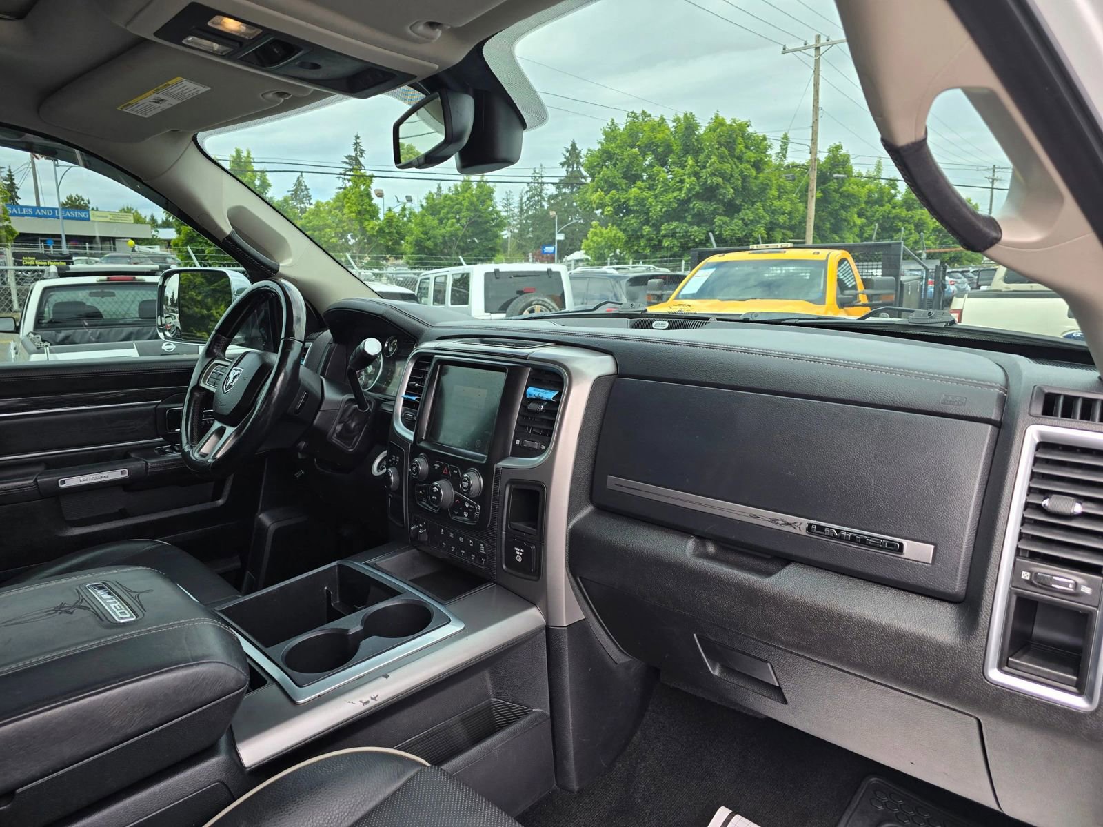 Used 2013 RAM 2500 Limited AWD/4WD image 10