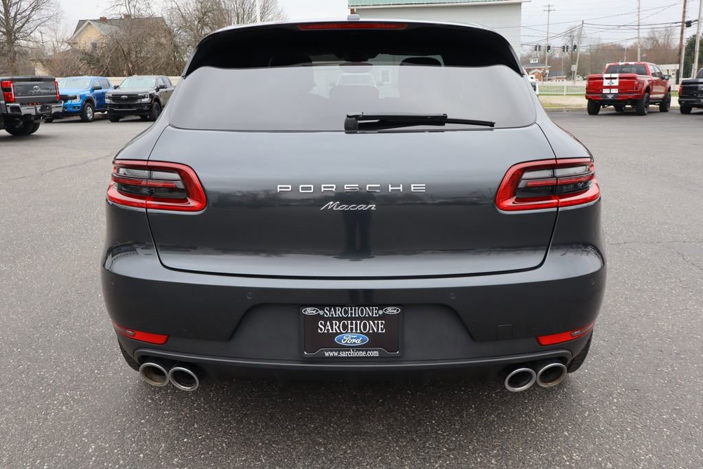 Used 2018 Porsche Macan Sport Edition w/ Driver Memory Package image 16