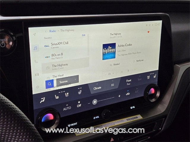 New 2026 Lexus TX 500h AWD image 18