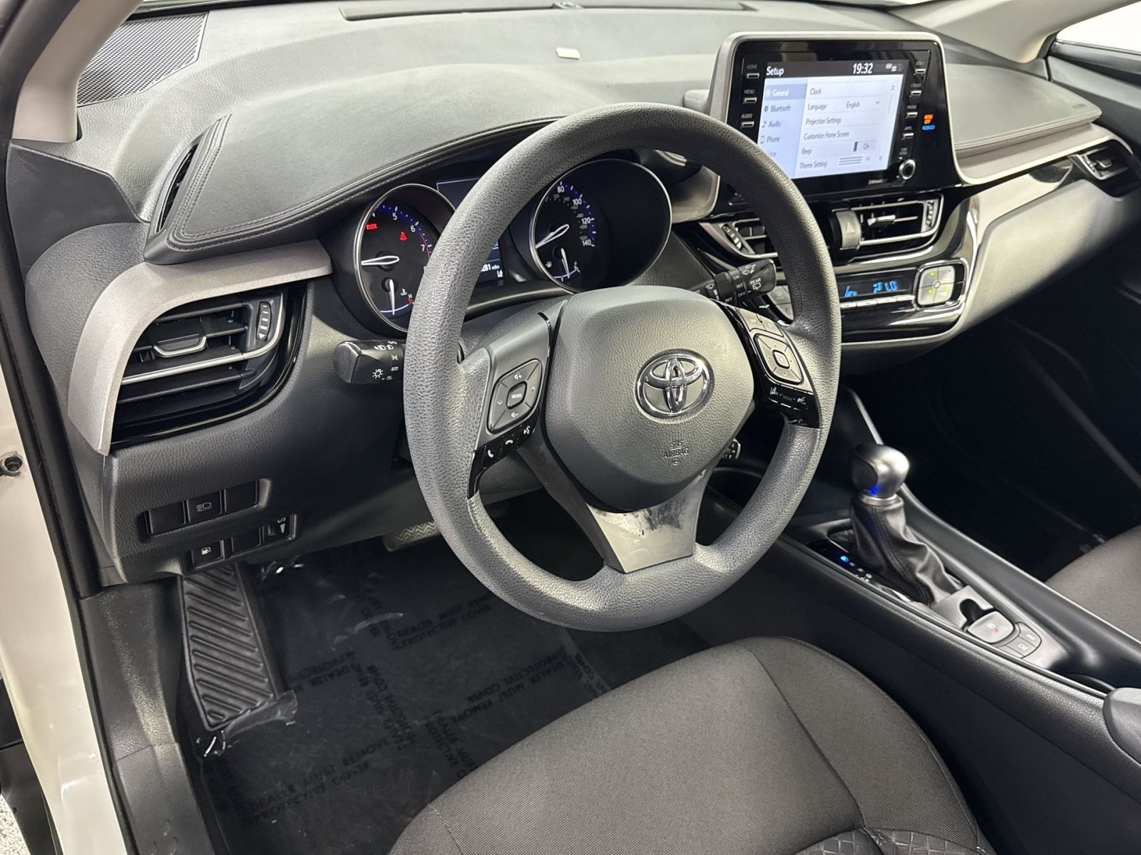 Used 2021 Toyota C-HR LE FWD image 13