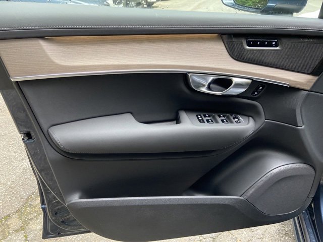New 2026 Volvo XC90 T8 Plus image 13