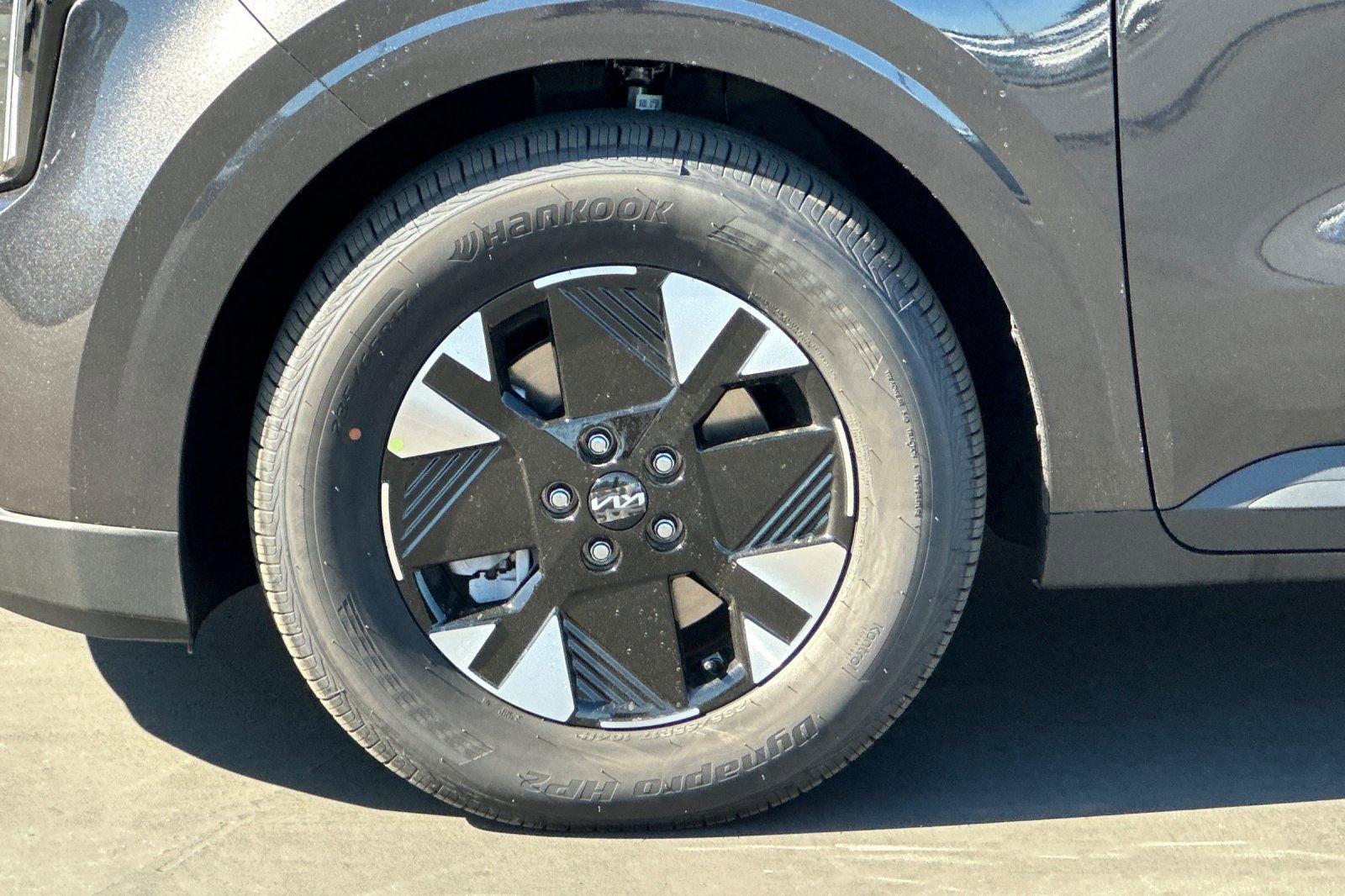 New 2026 Kia Carnival LXS image 27