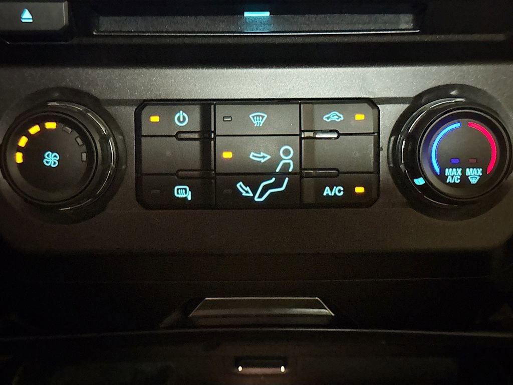 Used 2017 Ford F250 XLT w/ XLT Value Package AWD/4WD image 18
