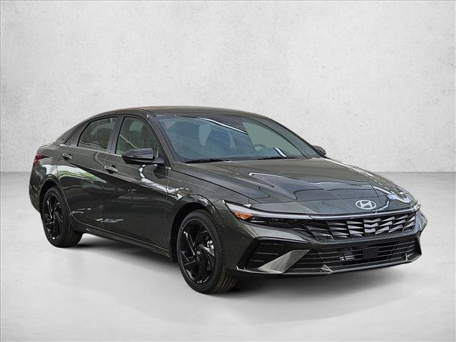 New 2026 Hyundai Elantra SEL Sport FWD image 7