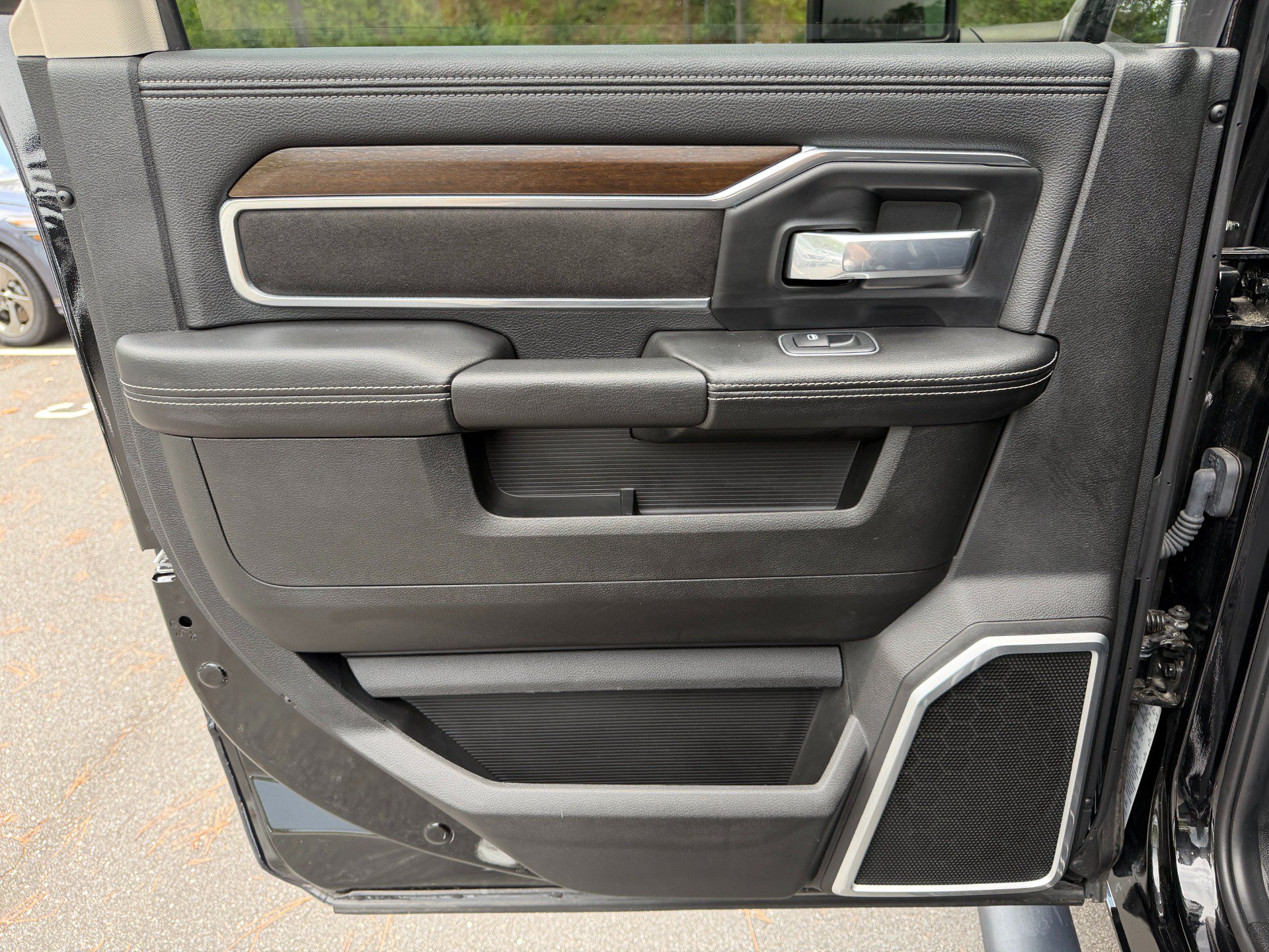 Used 2023 RAM 4500 Laramie AWD/4WD image 54