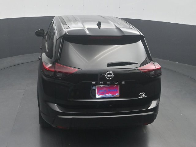 Used 2026 Nissan Rogue SV FWD image 23