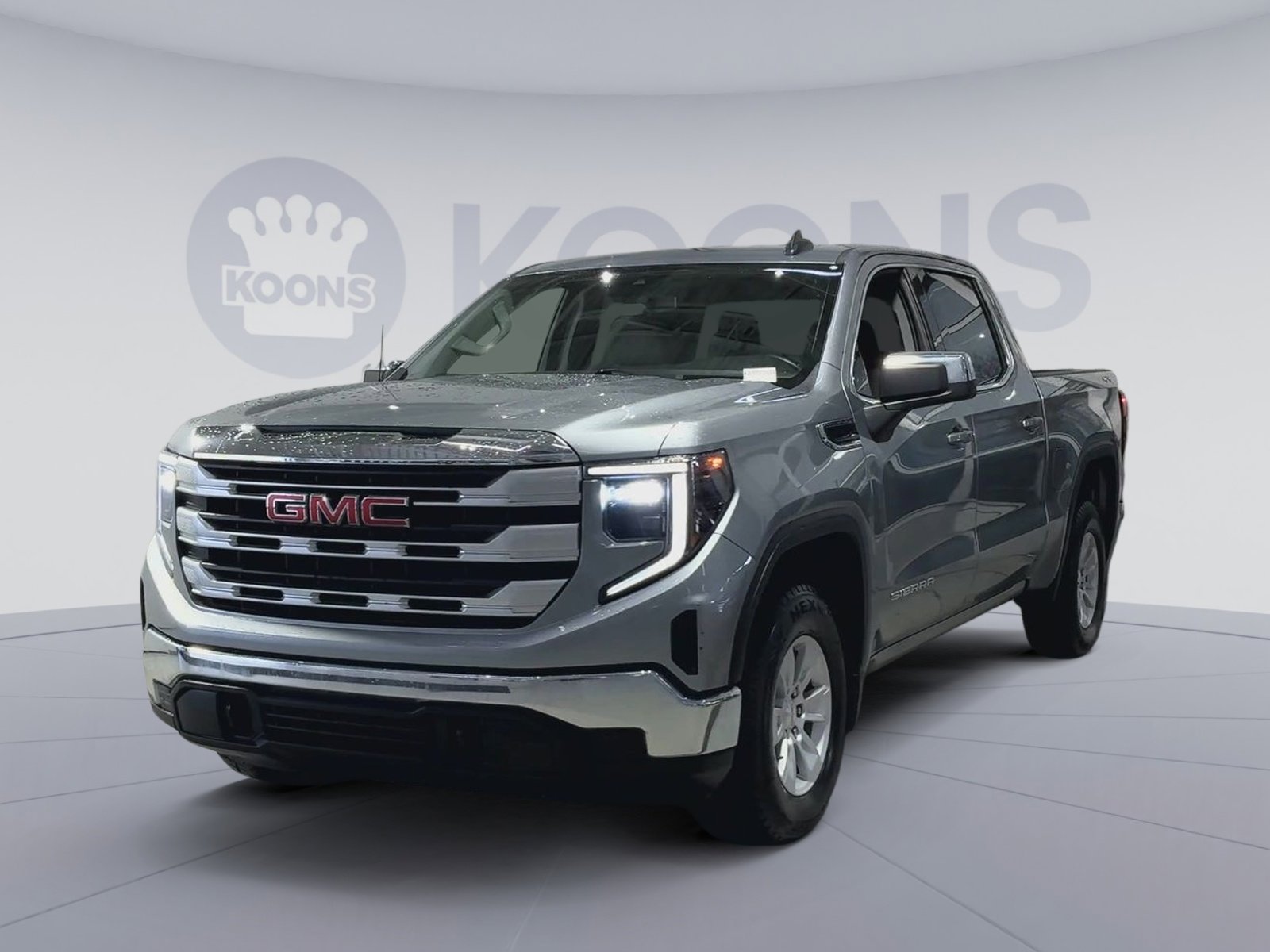 Used 2023 GMC Sierra 1500 SLE w/ Enhanced Capability Package image 5