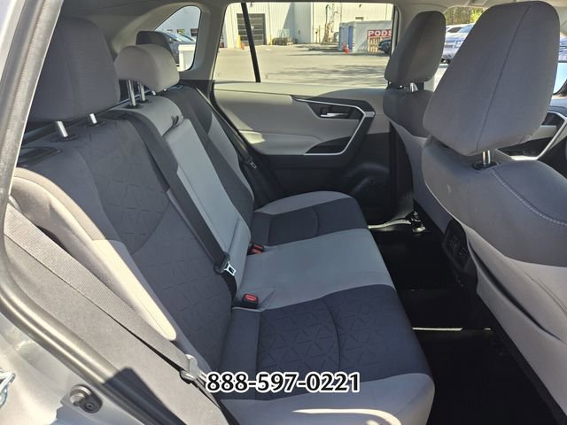 Used 2020 Toyota RAV4 XLE w/ Convenience Package image 18