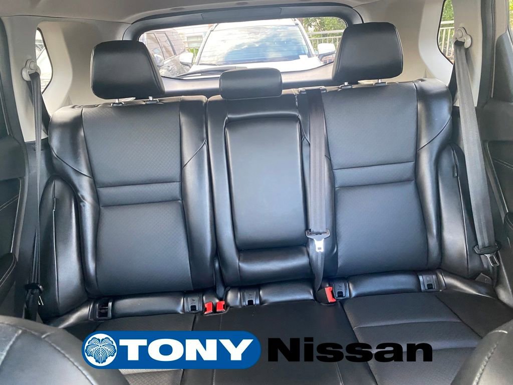 Certified 2024 Nissan Rogue SV w/ SV Premium Package image 18