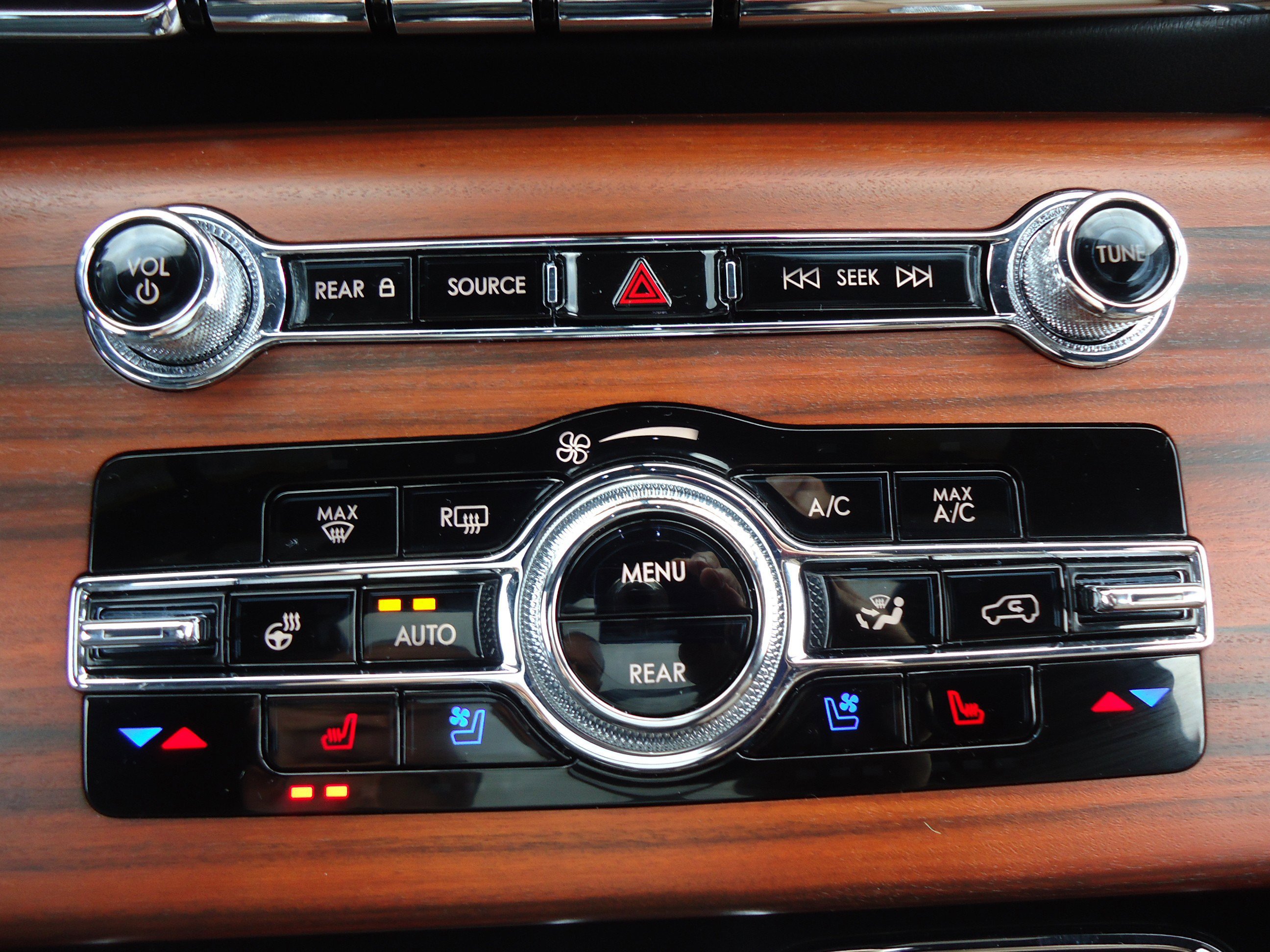 Used 2024 Lincoln Aviator Reserve w/ Equipment Group 201A image 20