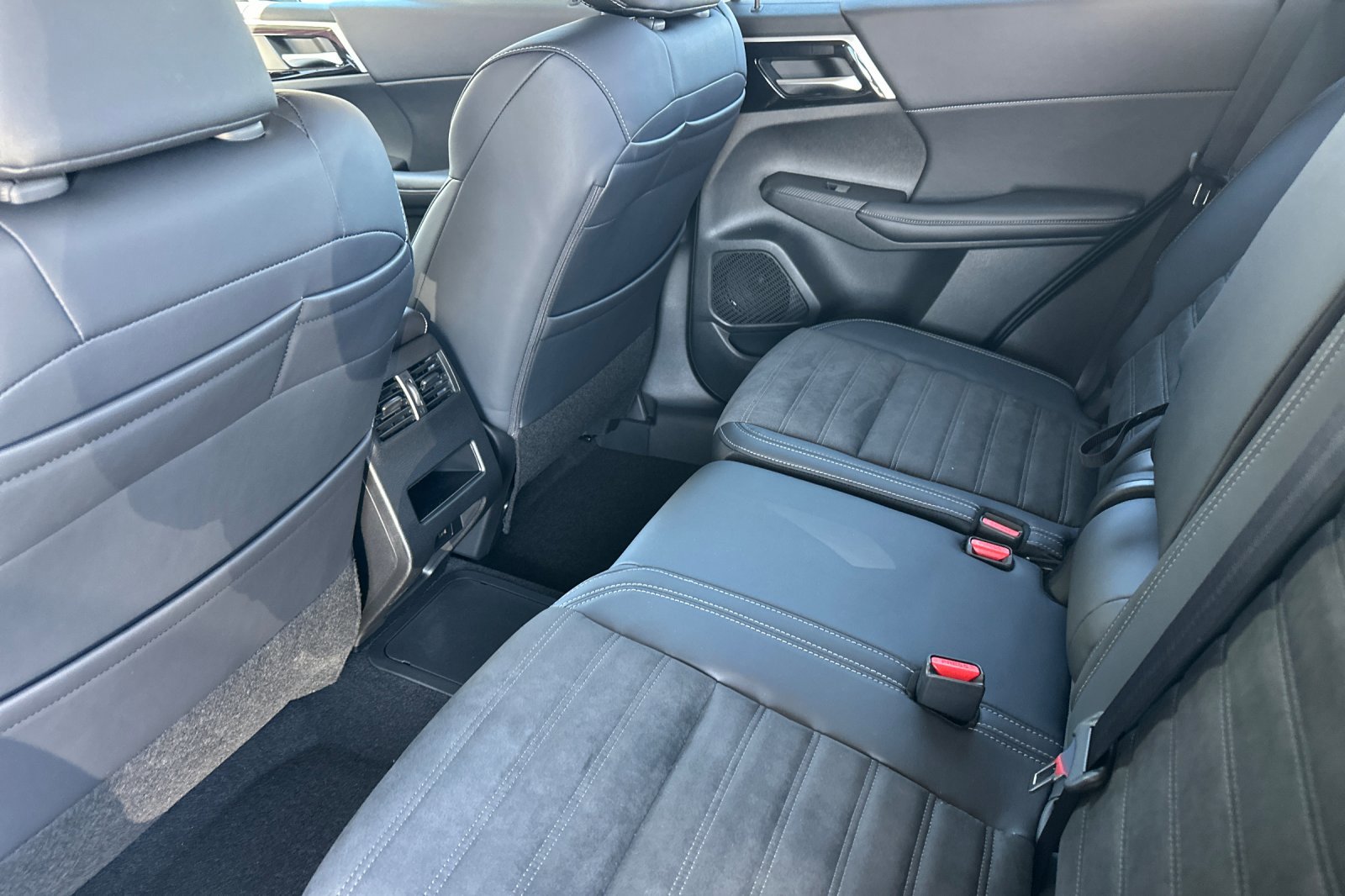 New 2026 Nissan Rogue SL image 12