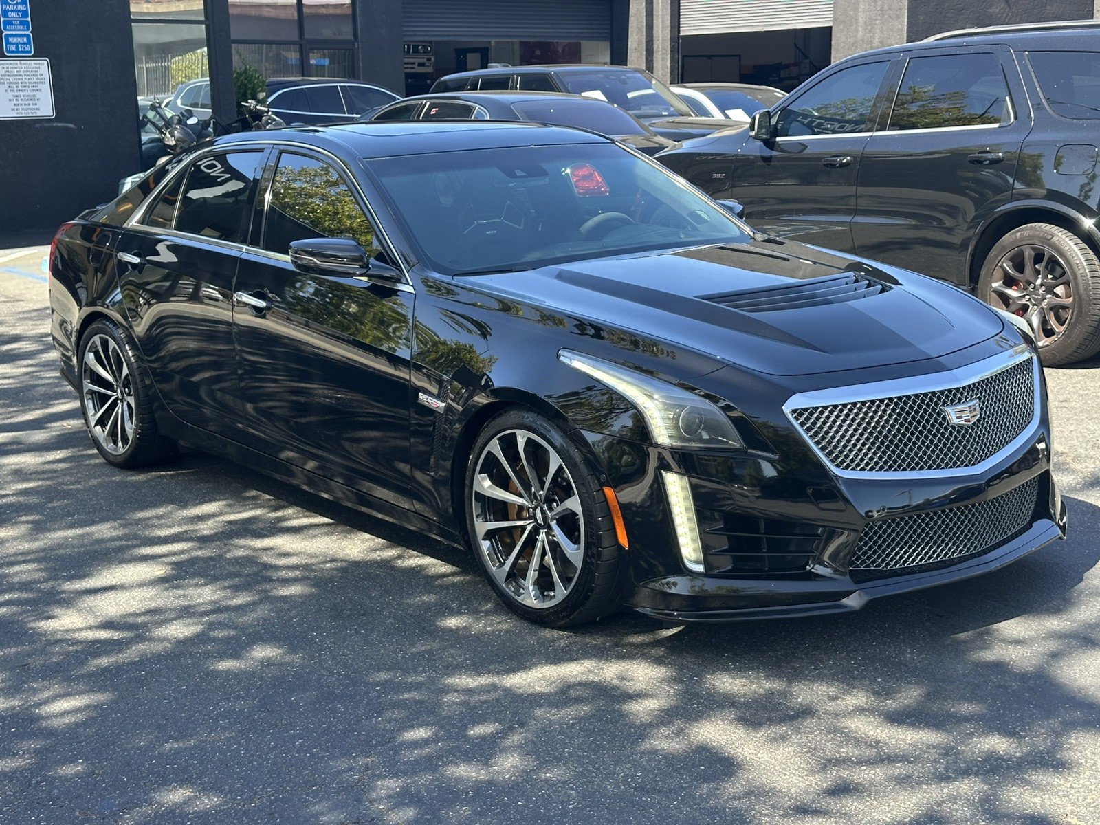 Used 2016 Cadillac CTS V Sedan w/ Luxury Package RWD image 7