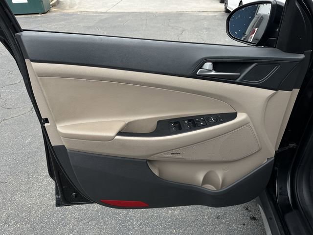 Used 2017 Hyundai Tucson SE Plus w/ Cargo Package image 11